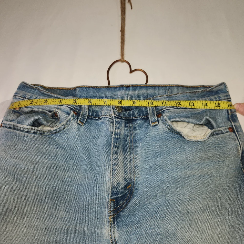 ⭐️Levi's Light Blue Straight Men's Jeans Size 31 Distressed Grunge Denim